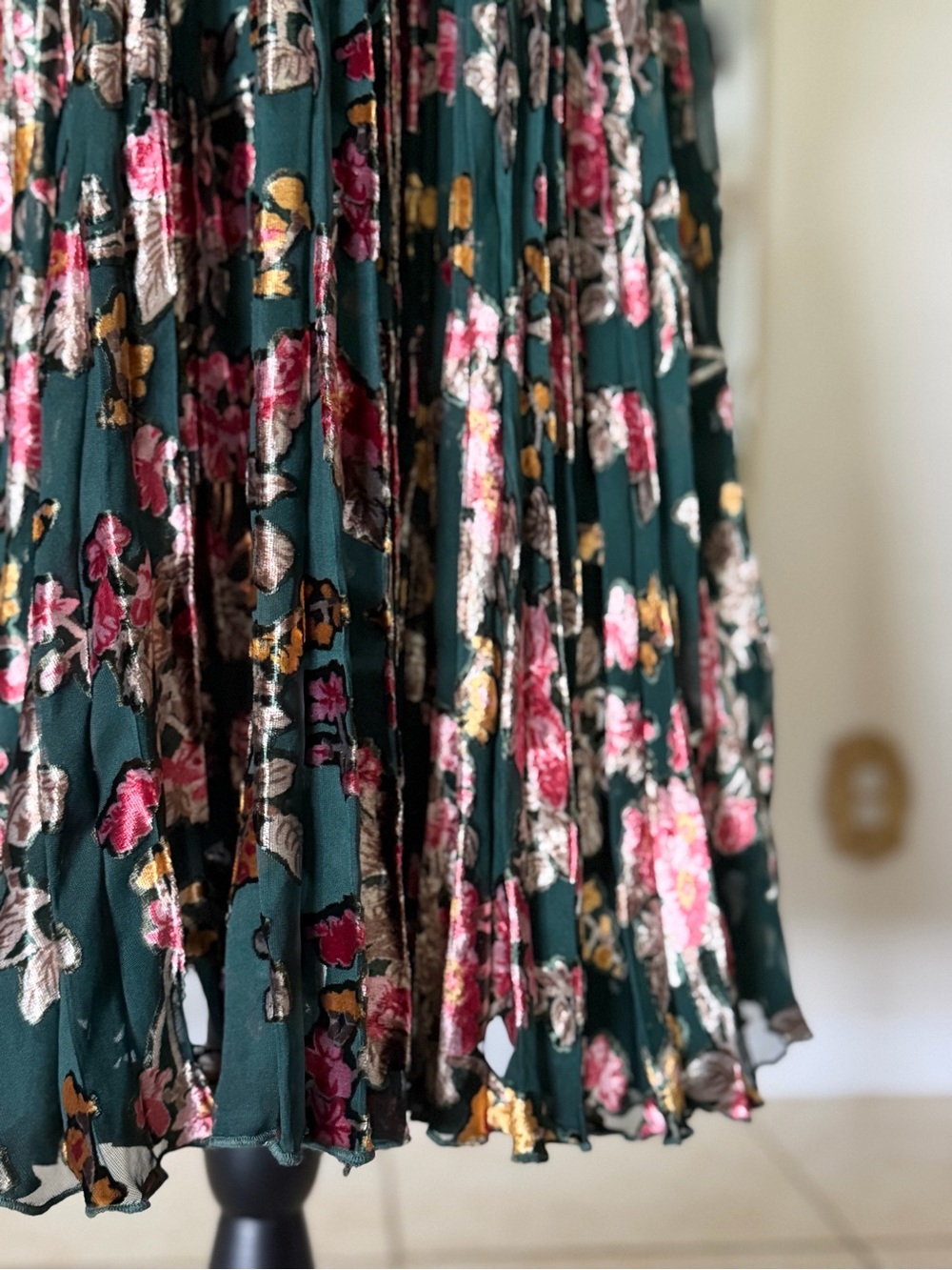 VERB Pallavi Singhee Plissé Pleated Sequin Embellished Smocked Corset Midi Dress - Picture 5 of 16